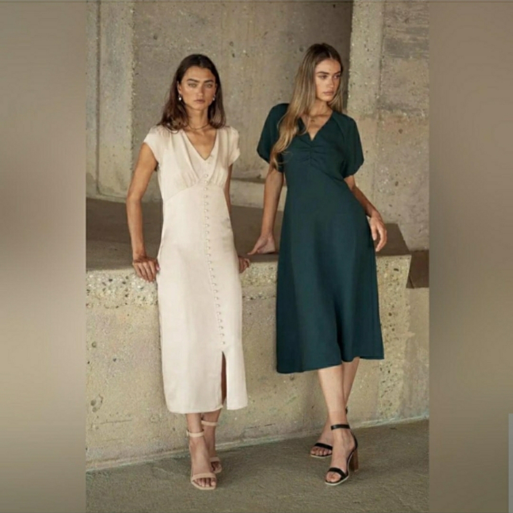 Böhme Emersyn Dress Champagne V-Neck Silky Flow Elopement Gown - Picture 2 of 13